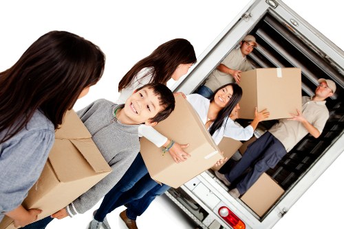Risk assessment and manual handling during a move