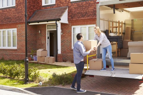 Storage units in Richmond upon Thames for personal and business items