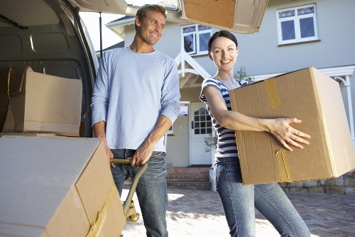 Urgent removals support for homes and businesses in Richmond Upon Thames